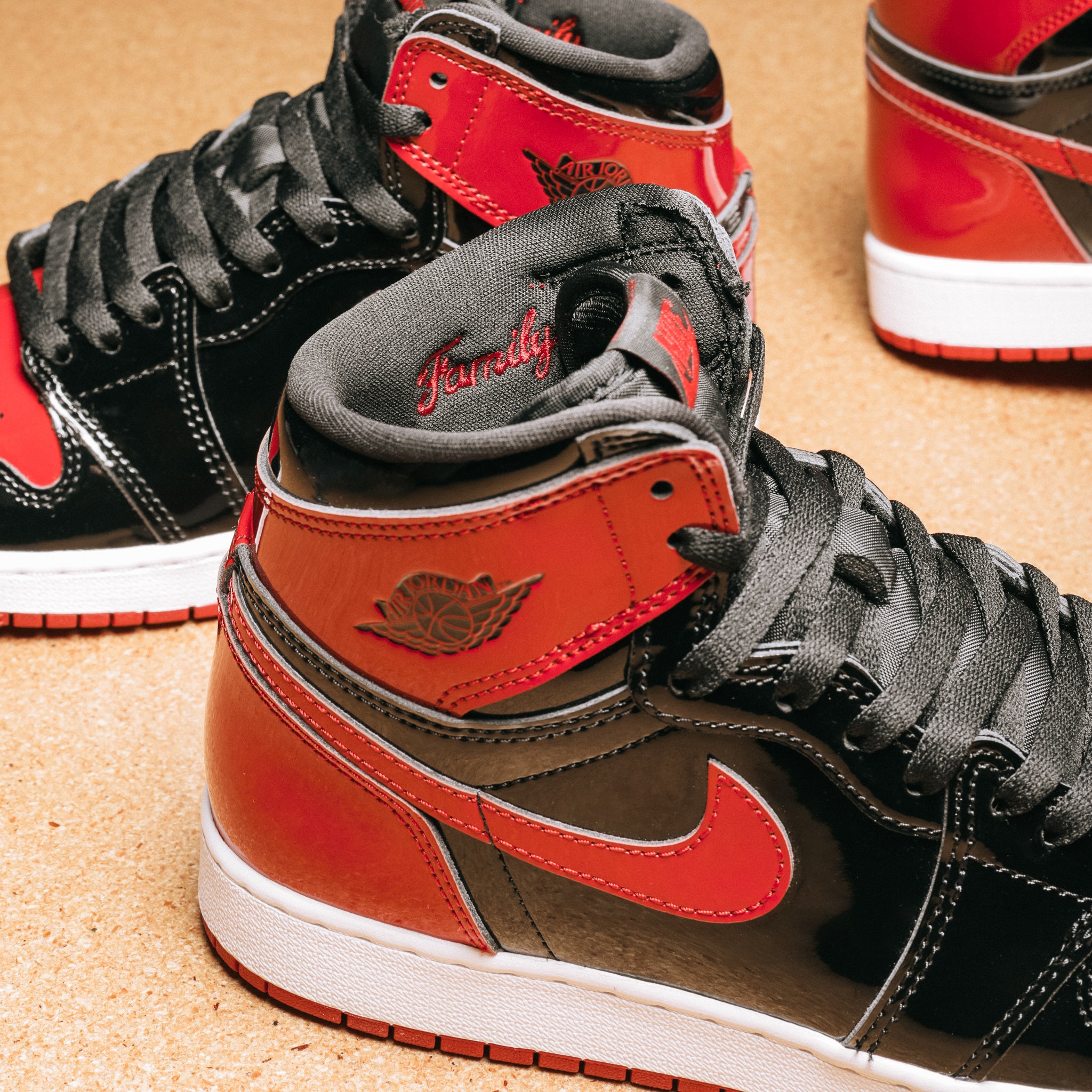 Mortal Welvarend lila Nike Air Jordan 1 Retro High OG "Patent Bred" – The Darkside Initiative