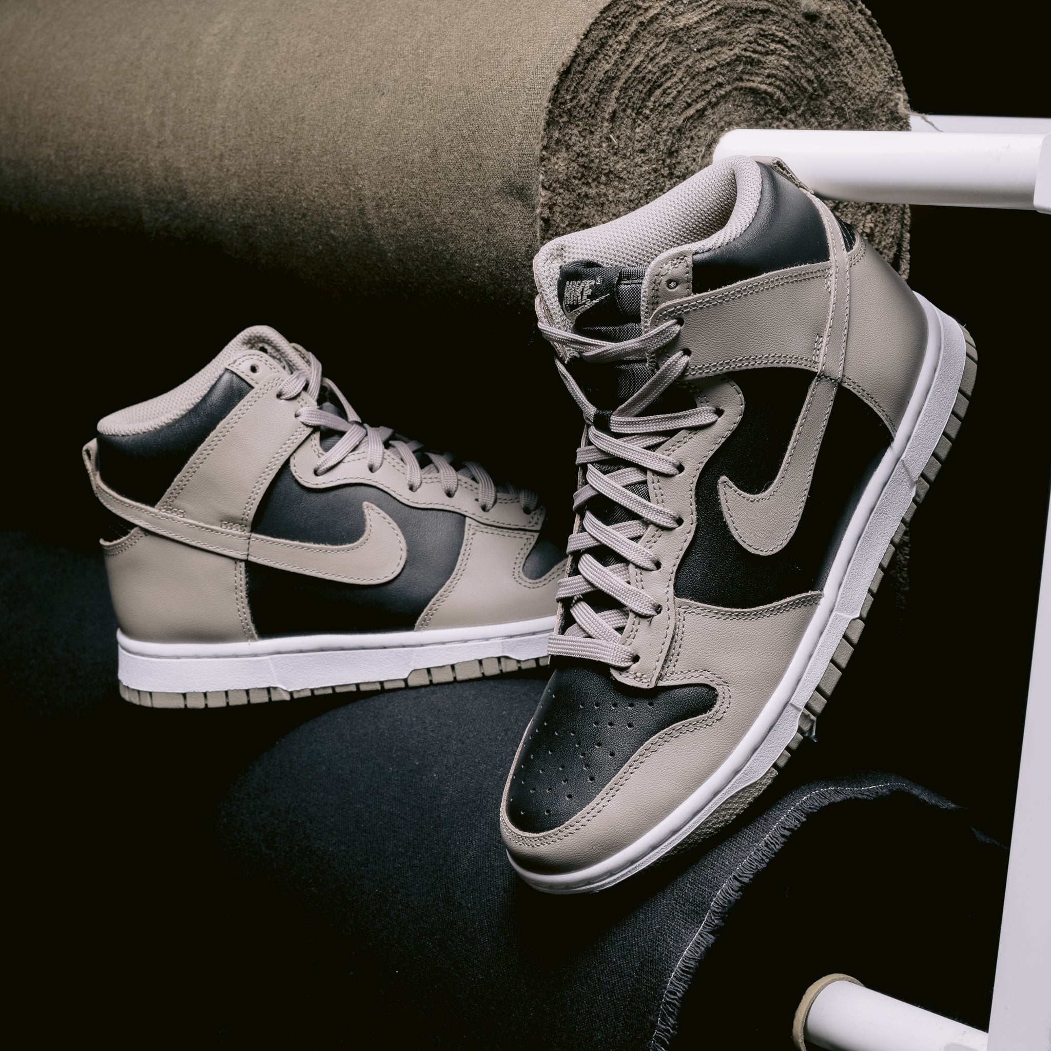 Nike WMNS Dunk High \