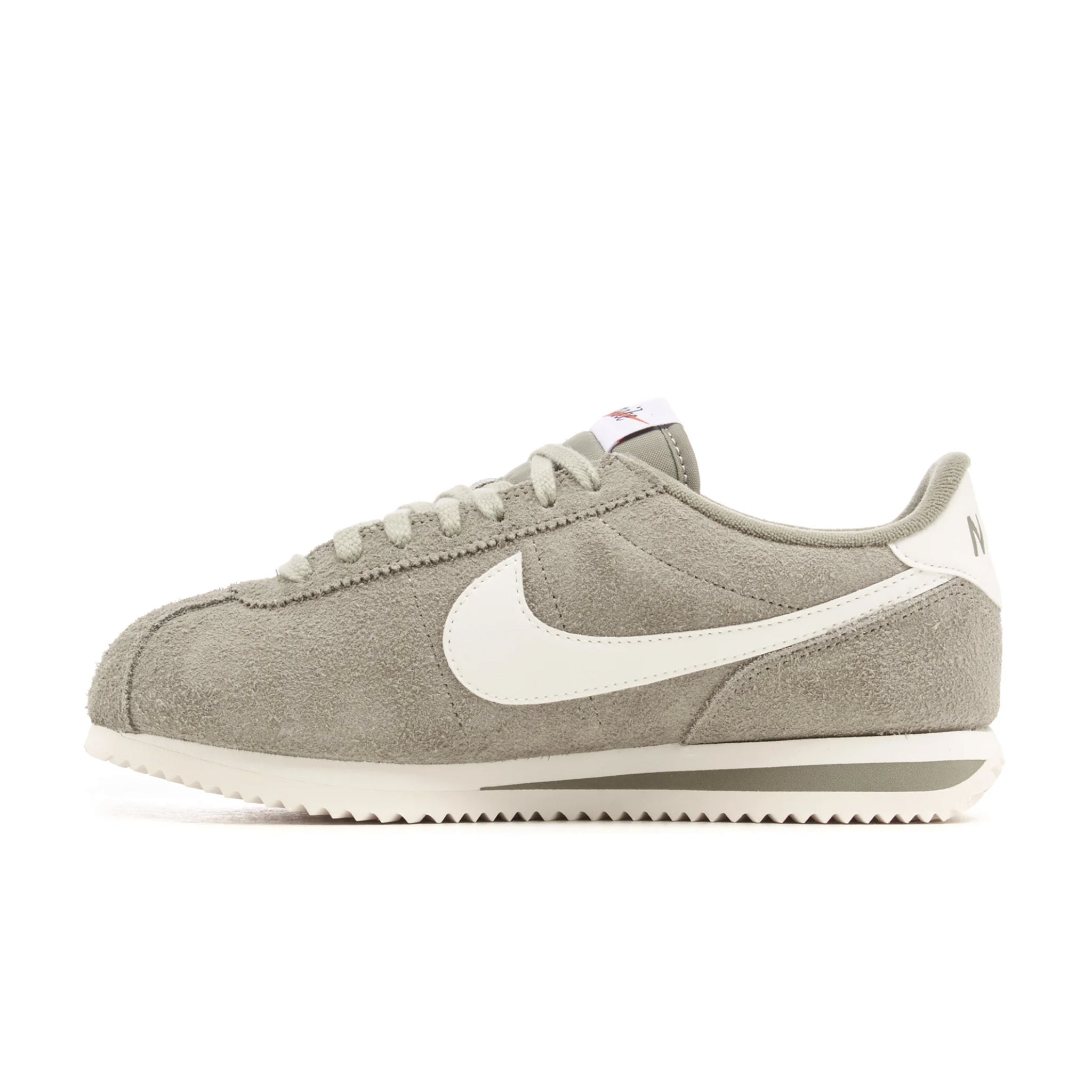 womans nike cortez