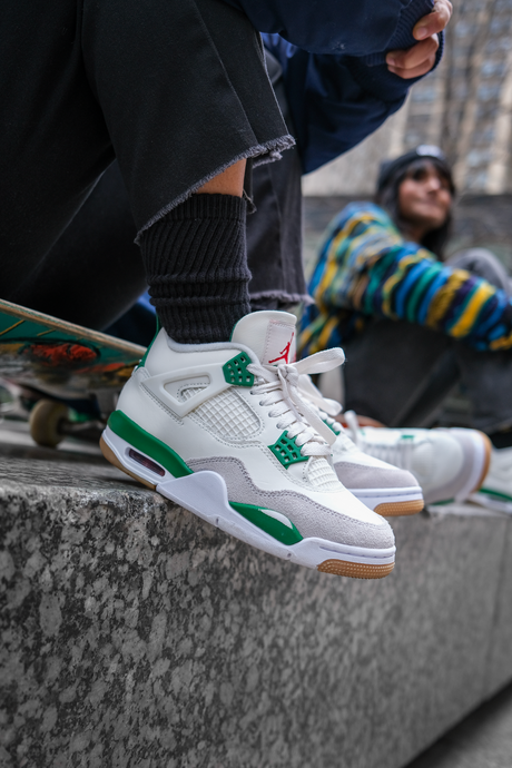 Nike SB x Air Jordan 4 ‘Pine Green’