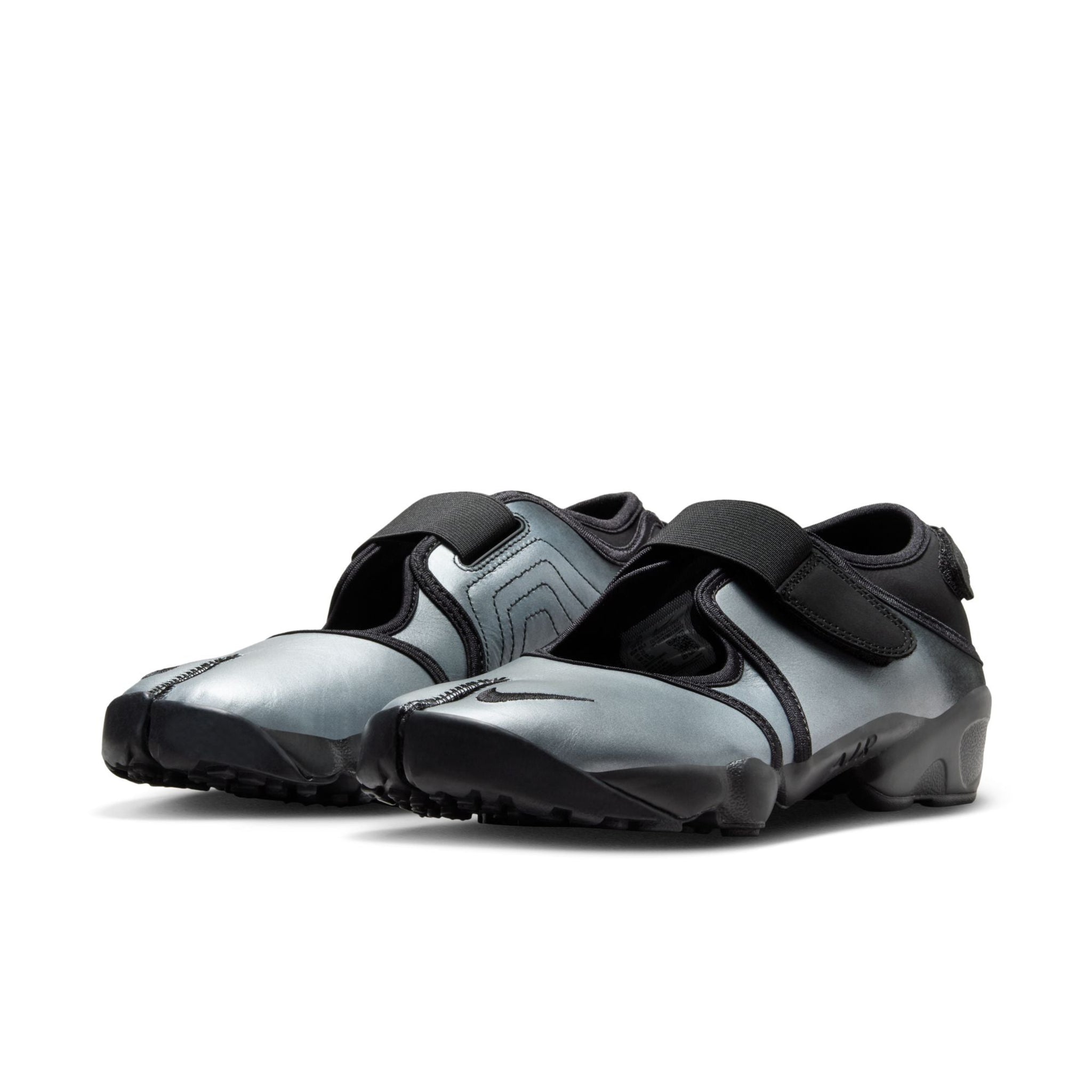 完売品　NIKE WMNS AIR RIFT BLACK NIKE WMNS AIR RIFT BLACK/BLACK（ナイキ ウィメンズ エア