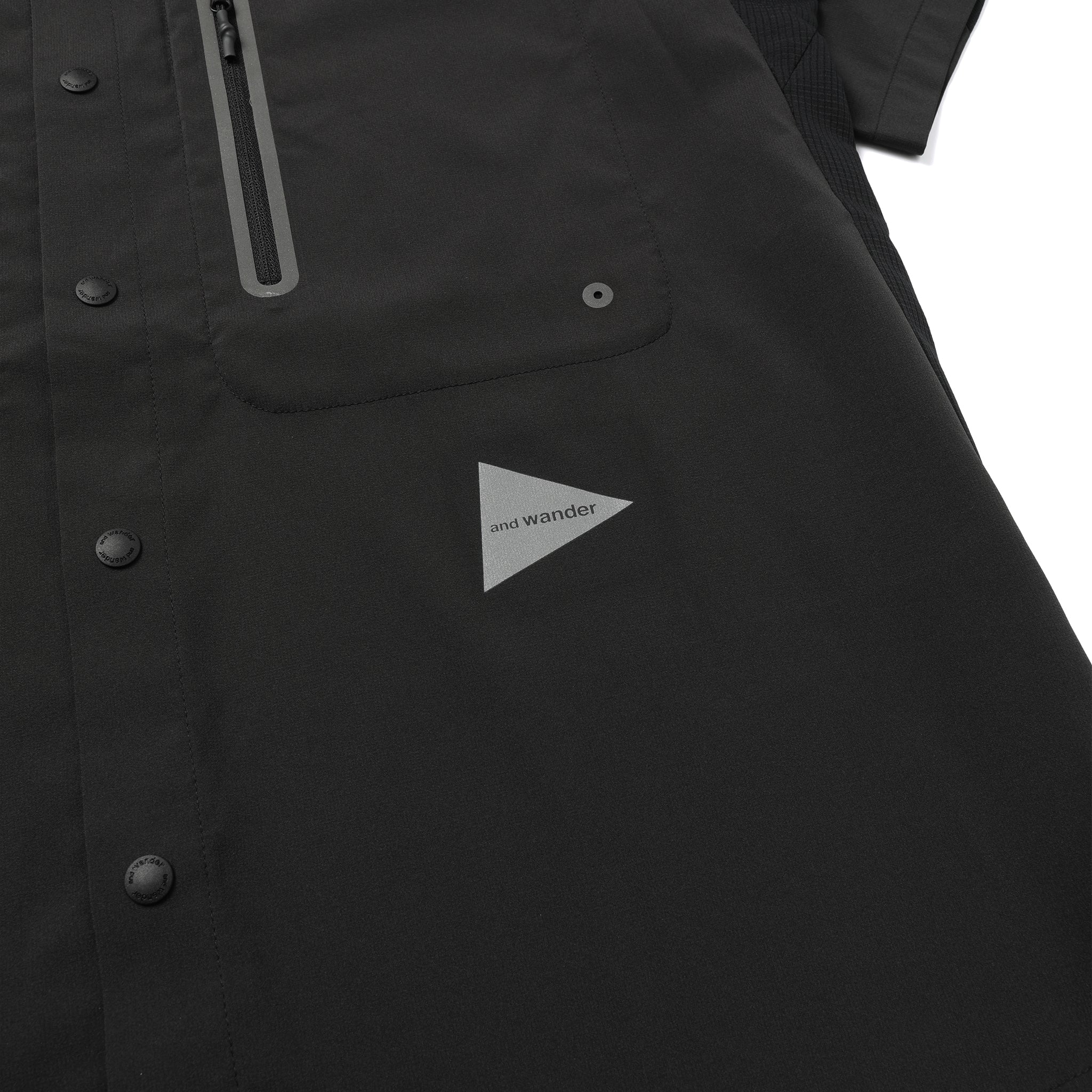 5745153020_010] and wander Tech SS Shirt (Black) – The Darkside